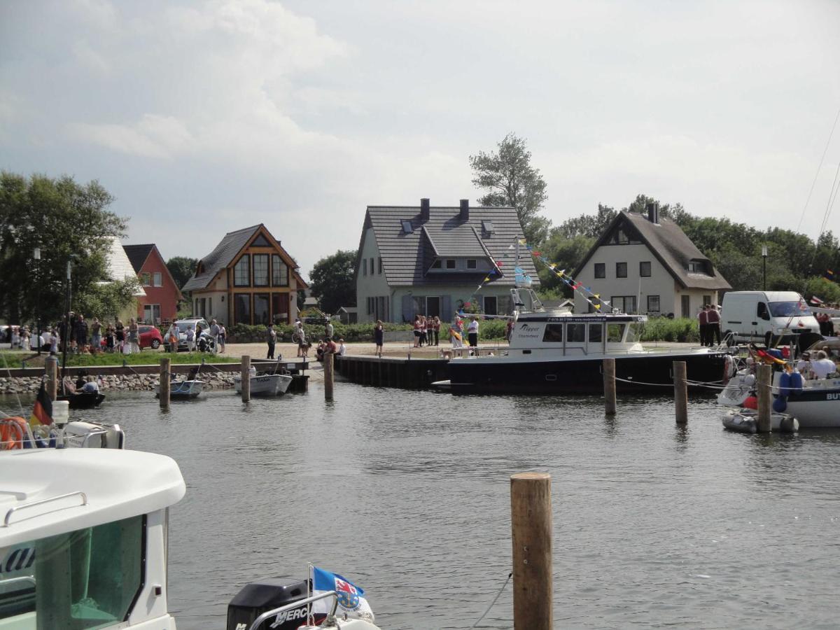Ferienhaus Boddenblick Und Kranich Vieregge Buitenkant foto